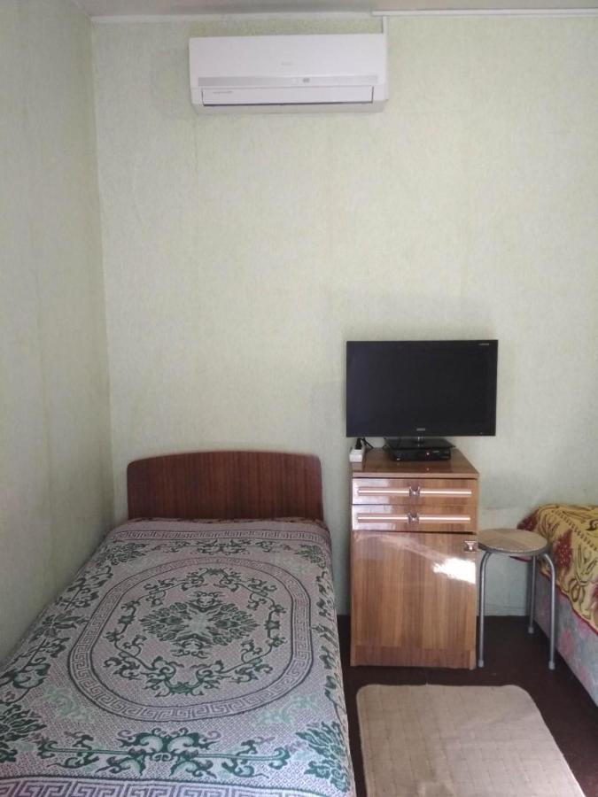 Hotel Dacha V Arkadii à Odessa Extérieur photo