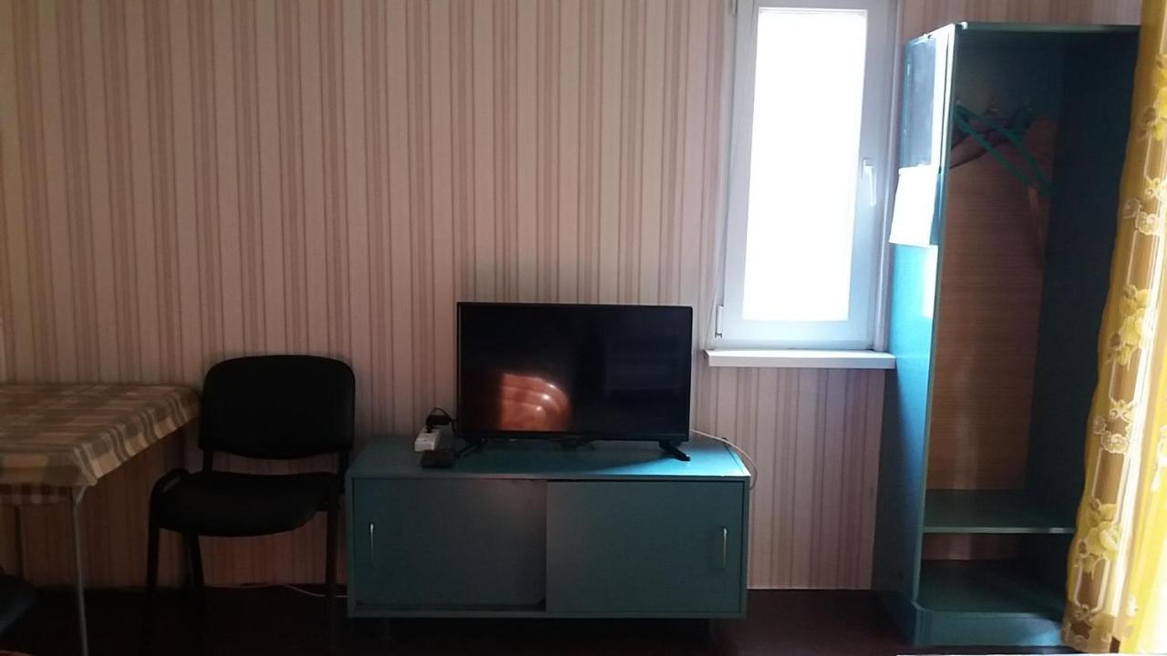 Hotel Dacha V Arkadii à Odessa Extérieur photo