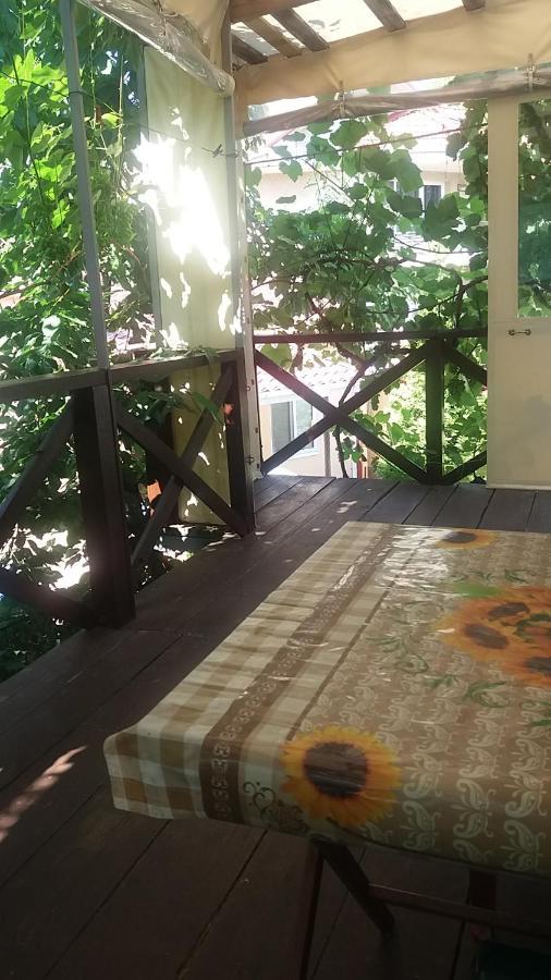 Hotel Dacha V Arkadii à Odessa Extérieur photo